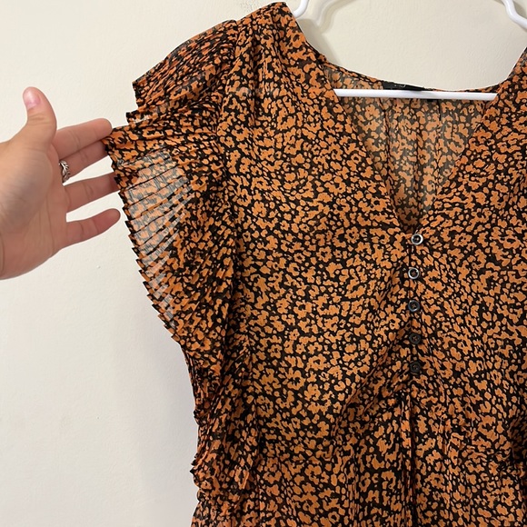 Topshop Animal Print Sheer Plisse Top Size 6 - Picture 3 of 8